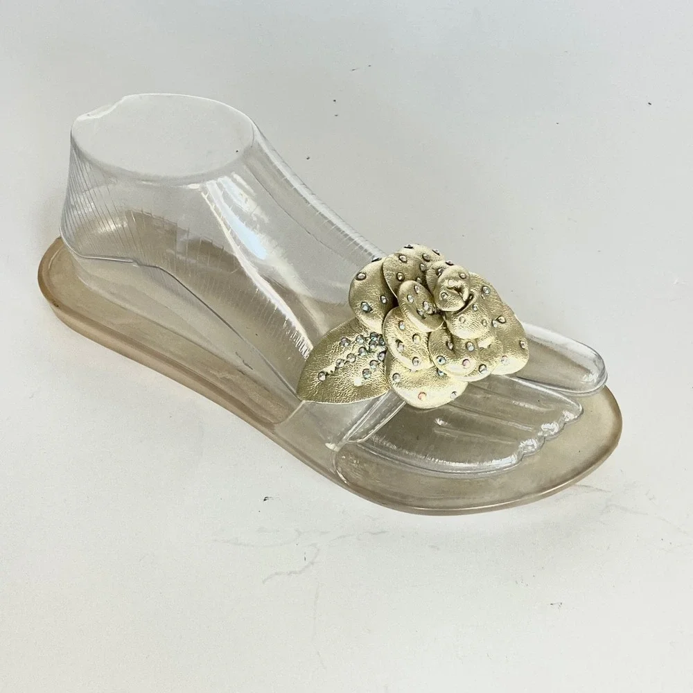 Stuart Weitzman Gold Rhinestone Flower Bloom Jelly Sandals Clear Thong Slides 7
